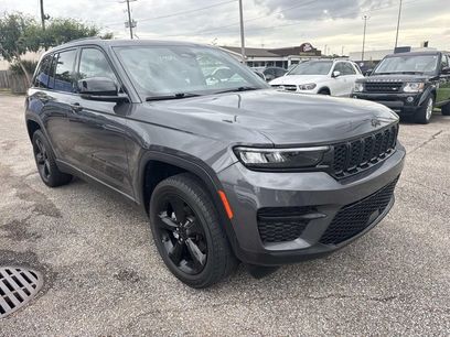 Used 2022 Jeep Grand Cherokee Altitude