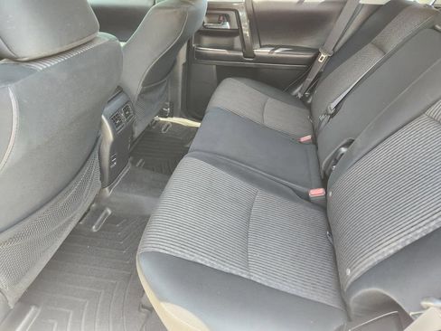 Used 2018 Toyota 4Runner TRD Off-Road AWD/4WD image 30