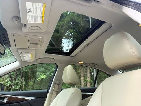 Used 2018 INFINITI Q50 Luxe w/ Essential Package (3.0T Luxe) RWD image 13
