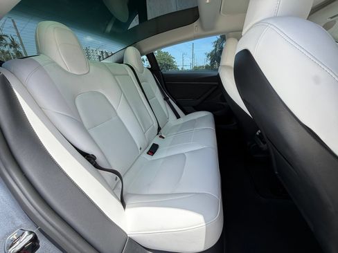 Used 2023 Tesla Model 3 Standard Range RWD image 19