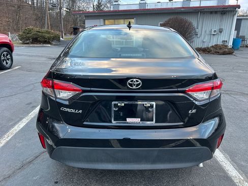 Certified 2025 Toyota Corolla LE image 4