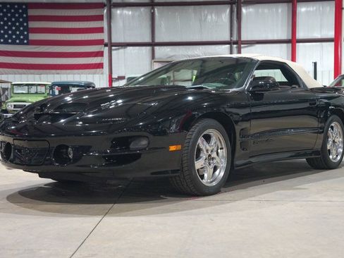 Used 2001 Pontiac Firebird Trans Am RWD image 18