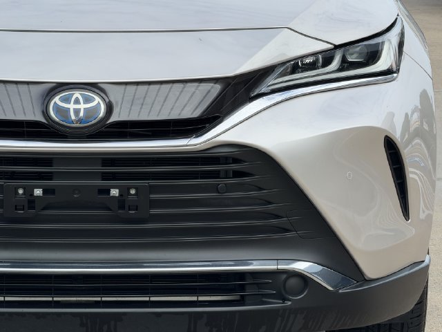 Used 2021 Toyota Venza XLE w/ Softex Package AWD/4WD image 4