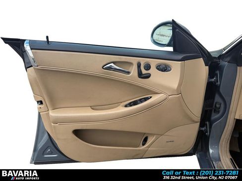 Used 2007 Mercedes-Benz CLS 550 image 11