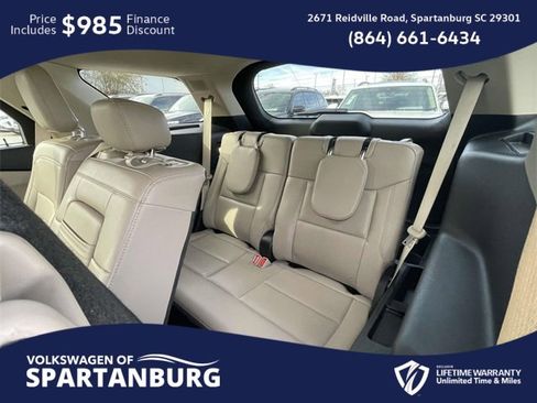 Used 2024 Ford Explorer Limited image 12