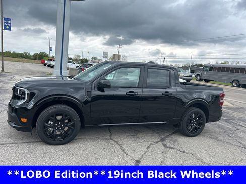 New 2025 Ford Maverick Lobo image 2