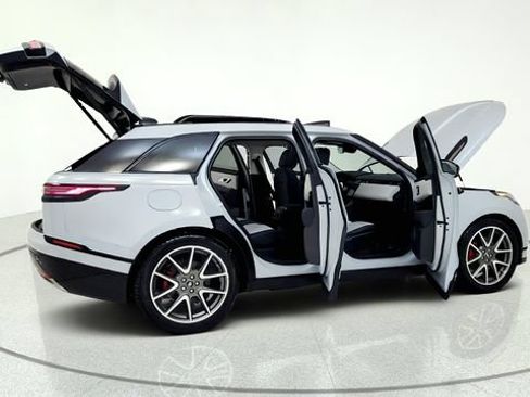 Used 2025 Land Rover Range Rover Velar Dynamic SE AWD/4WD image 19