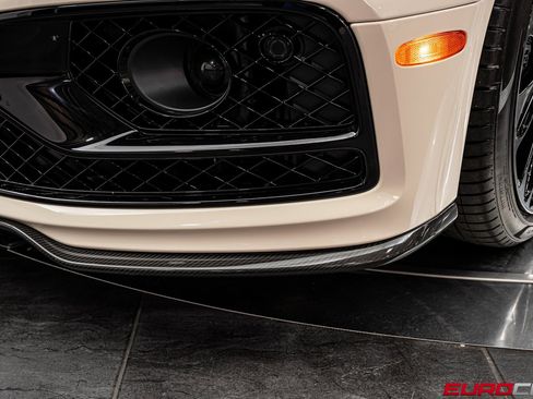 Used 2024 Bentley Flying Spur W12 image 11