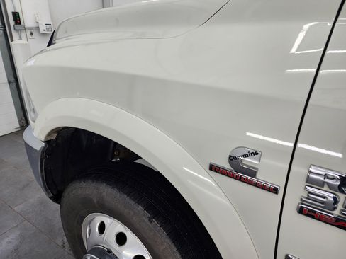 Used 2018 RAM 3500 Laramie image 34