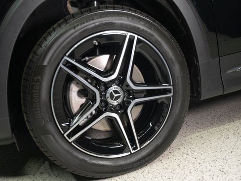 New 2026 Mercedes-Benz GLB 250 image 9