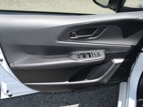Certified 2024 Toyota Prius LE AWD/4WD image 9