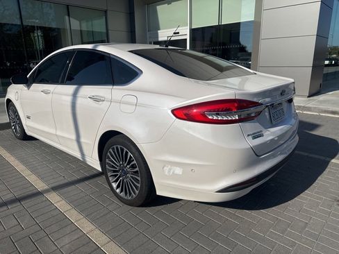 Used 2017 Ford Fusion Energi SE FWD image 5