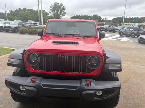 Used 2026 Jeep Wrangler Unlimited Rubicon w/ Safety Group AWD/4WD image 2