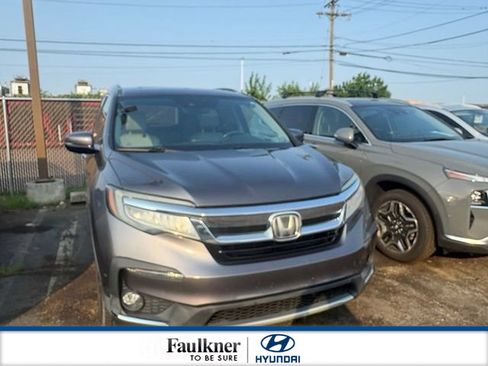Used 2019 Honda Pilot Touring image 1