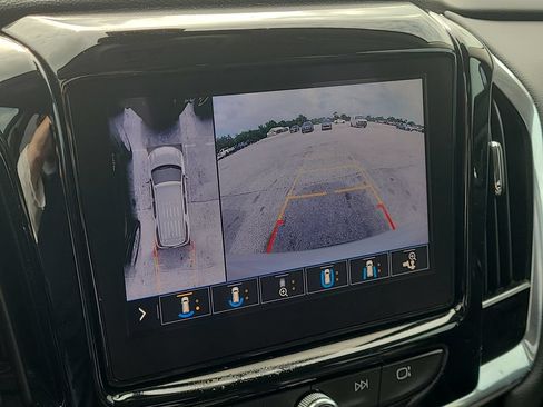 Used 2020 Chevrolet Traverse Premier w/ Redline Edition FWD image 17