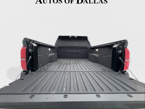 Used 2025 Toyota Tacoma SR RWD image 17