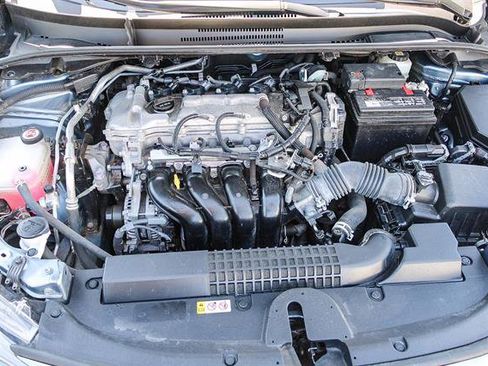 Used 2022 Toyota Corolla LE image 25