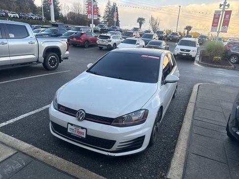 Used 2017 Volkswagen GTI Autobahn image 2