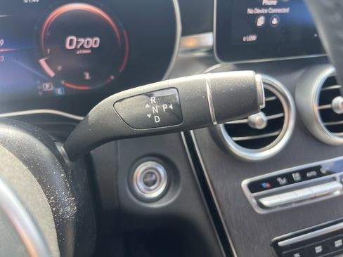 Used 2021 Mercedes-Benz GLC 300 4MATIC image 26