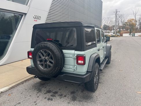 Used 2024 Jeep Wrangler Sport S image 30