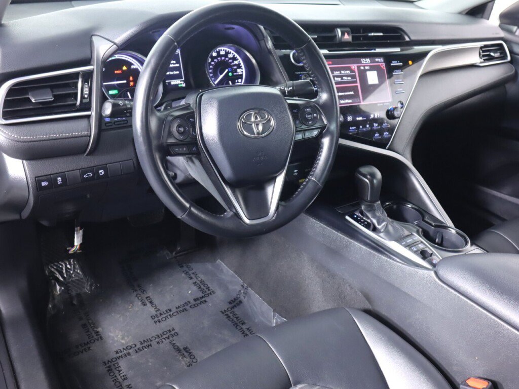 Used 2018 Toyota Camry SE w/ Audio Package FWD image 9