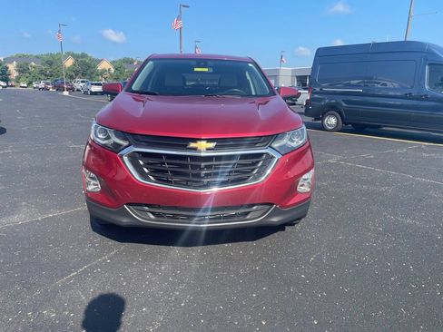 Used 2020 Chevrolet Equinox LT w/ Driver Convenience Package AWD/4WD image 2