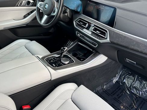 Used 2023 BMW X5 xDrive40i w/ M Sport Package AWD/4WD image 17