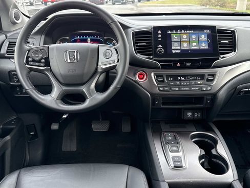 Used 2022 Honda Pilot Special Edition image 2