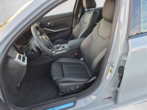 New 2026 BMW 330i Sedan w/ M Sport Package RWD image 4
