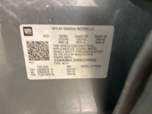 Certified 2021 GMC Acadia SLT w/ Technology Package image 28