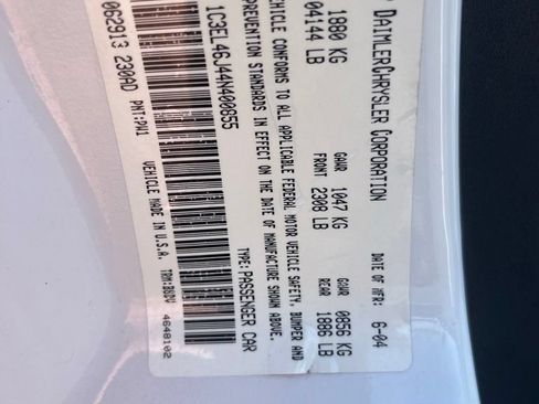 Used 2004 Chrysler Sebring Sedan FWD image 2
