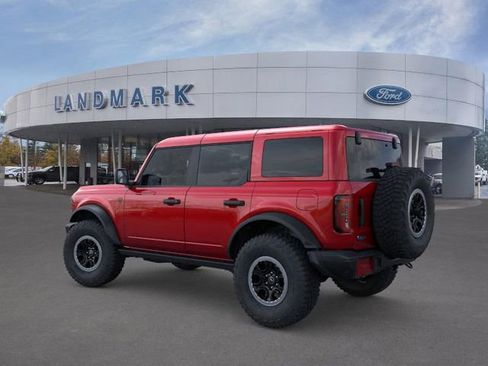 New 2026 Ford Bronco Badlands image 5