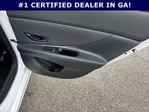 Certified 2025 Hyundai Elantra SEL image 16