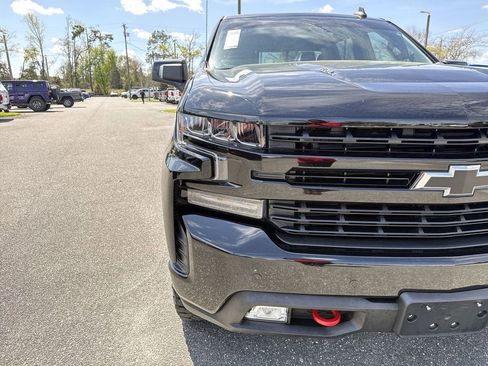 Used 2021 Chevrolet Silverado 1500 LT Trail Boss w/ Convenience Package II image 9