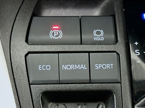 Used 2024 Toyota RAV4 XLE image 26