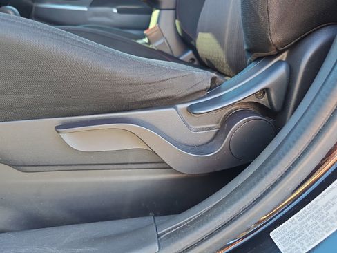 Used 2019 Mitsubishi Outlander Sport SE image 16