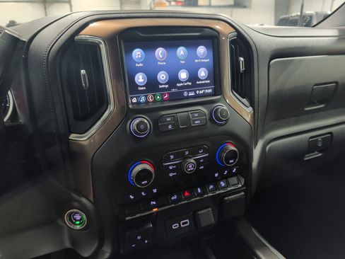 Used 2020 Chevrolet Silverado 2500 High Country w/ Z71 Off-Road Package image 9