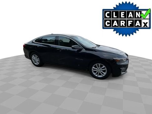 Used 2018 Chevrolet Malibu LT FWD image 2