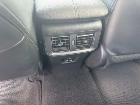 Used 2022 Toyota RAV4 XLE Premium AWD/4WD image 17