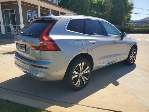 Used 2022 Volvo XC60 T8 Inscription w/ Advanced Package image 9