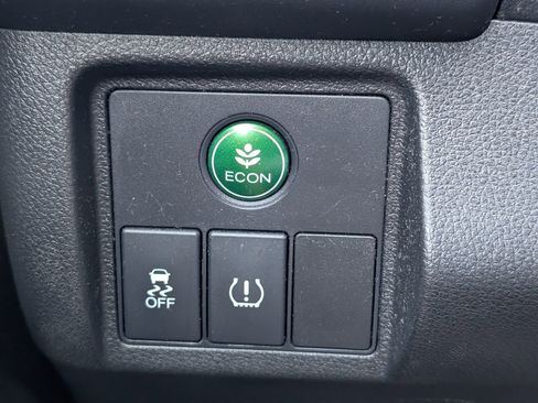 Used 2016 Honda HR-V EX-L image 12