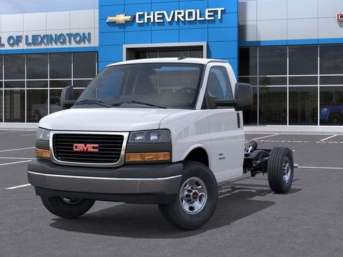New 2025 GMC Savana 3500 w/ Power Convenience Package RWD image 6