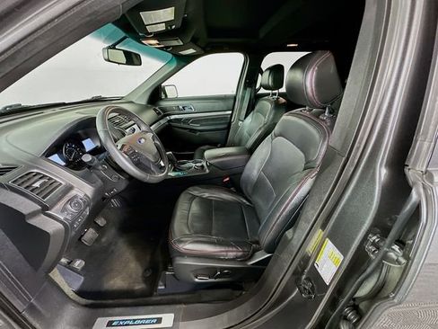 Used 2016 Ford Explorer Sport w/ Equipment Group 401A image 29