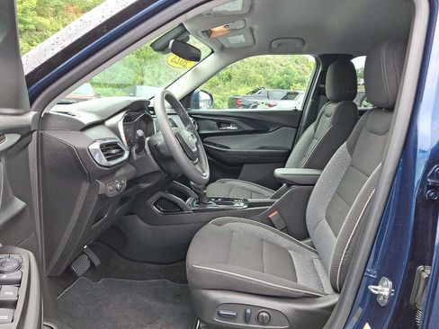 Used 2023 Chevrolet TrailBlazer LT AWD/4WD image 13