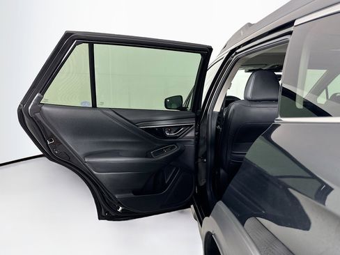 Used 2023 Subaru Outback Limited XT AWD/4WD image 27