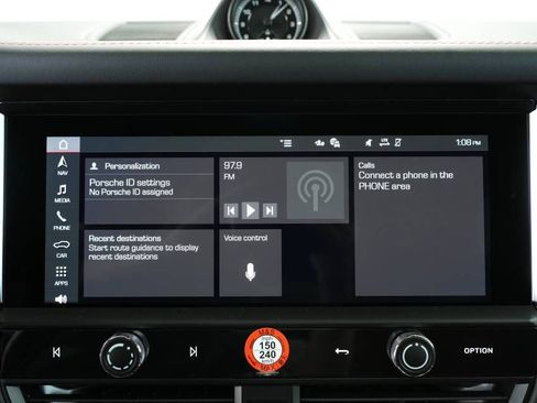 Certified 2025 Porsche Macan AWD/4WD image 17