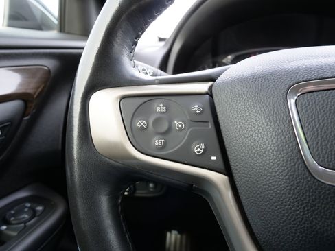 Used 2019 GMC Terrain Denali w/ Advanced Safety Package image 21