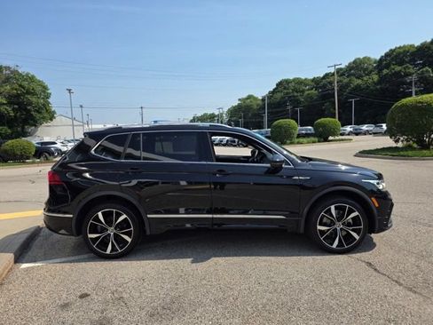 Certified 2023 Volkswagen Tiguan SEL R-Line AWD/4WD image 5