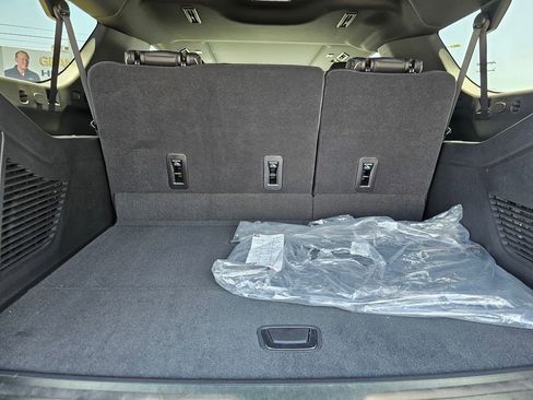 New 2026 Chevrolet Suburban Premier AWD/4WD image 16