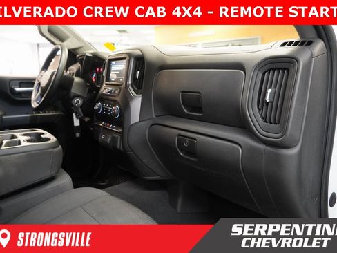 Used 2020 Chevrolet Silverado 1500 Custom w/ Custom Value Package image 28